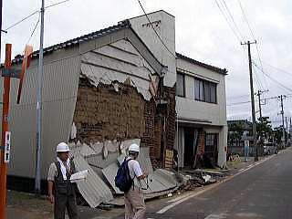 被災状況調査の写真